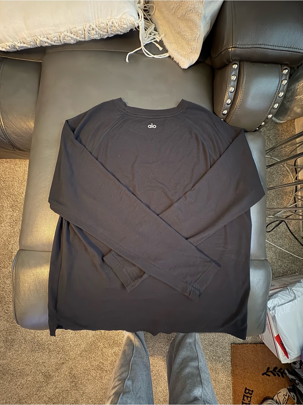 Alo large super soft Long-Sleeve Crewneck Shirt - Black